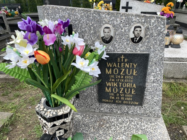 Grób Zofia Mozuł