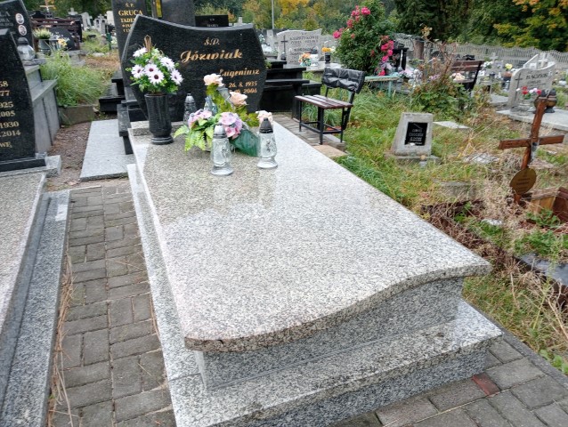 Grób Eugeniusz Jóźwiak