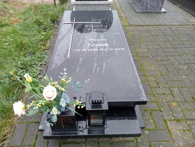 Grób Kazimierz Listek