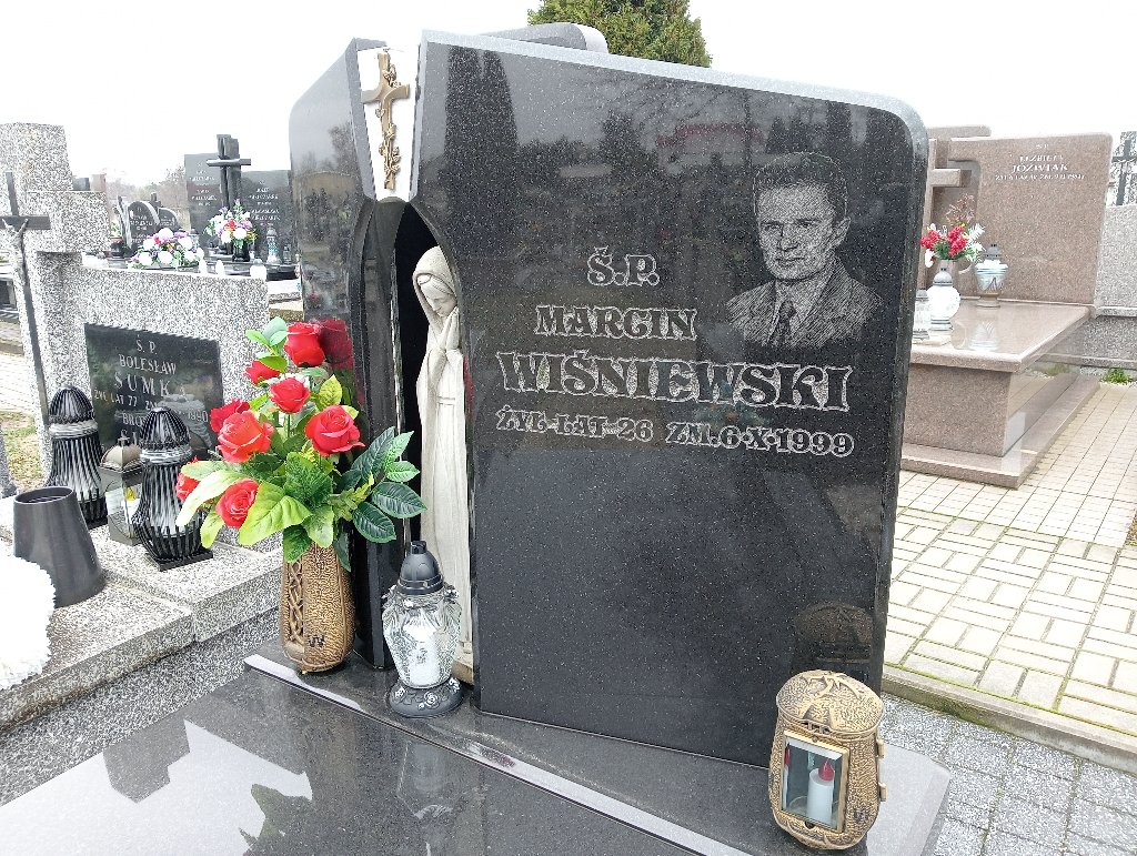 Grób Marcin Wiśniewski