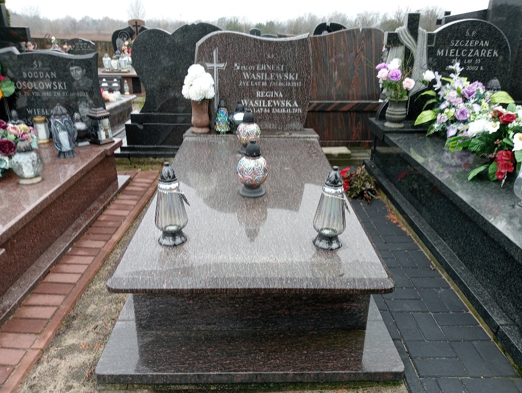 Grób Ernest Wasielewski