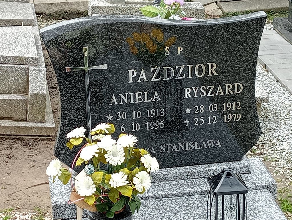 Grób Aniela Paździor
