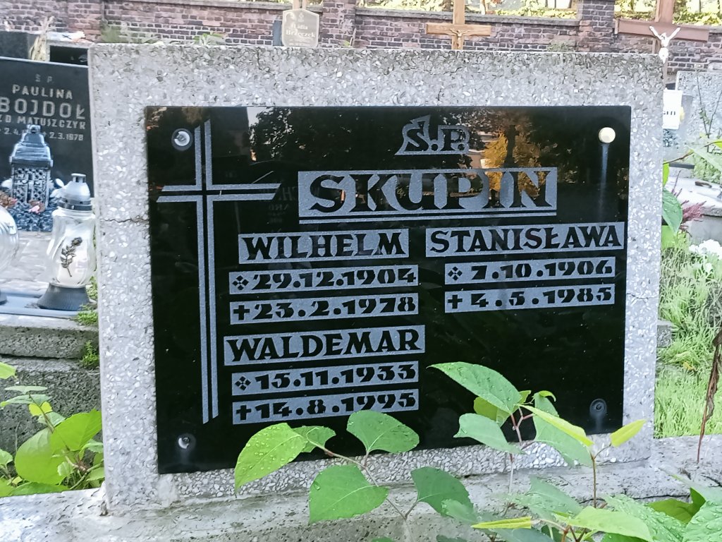 Grób Stanisława Skupin