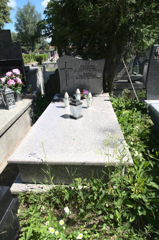 Grób Marek Olszewski
