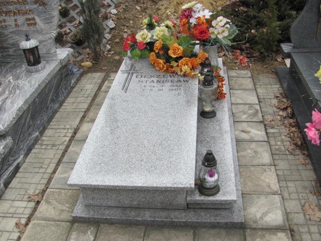 Grób Stanisław Olszewski