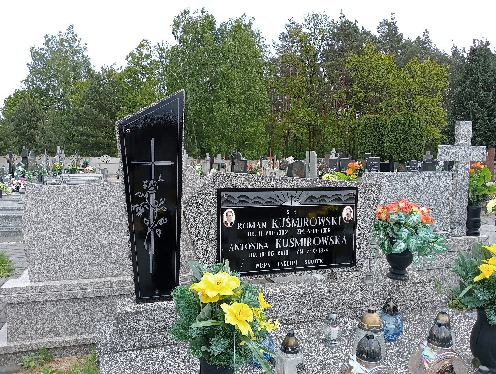 Grób Antonina Kuśmirowska