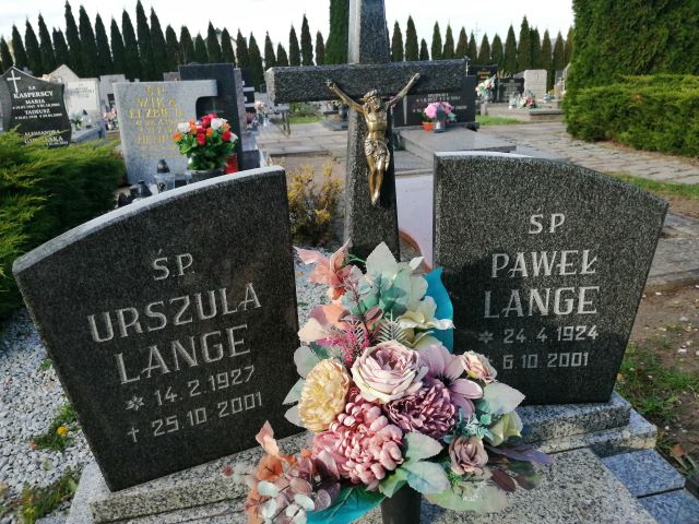 Grób Paweł Lange