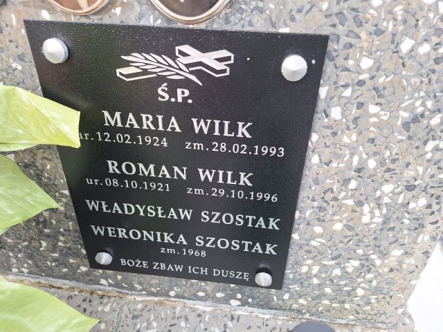 Grób Roman Wilk