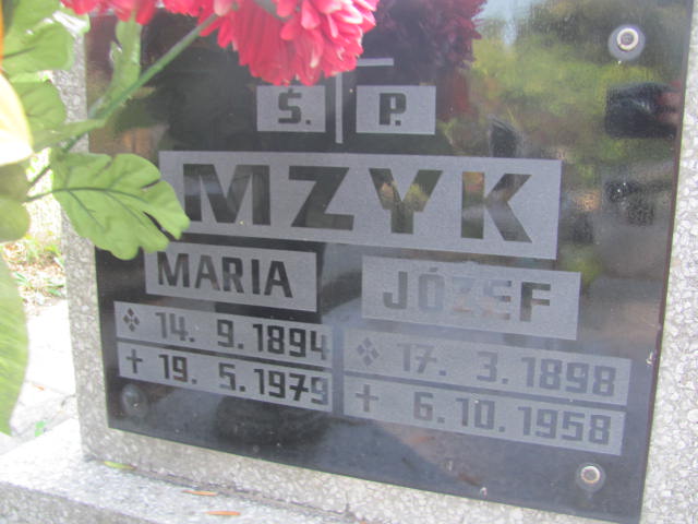 Grób Józef Mzyk