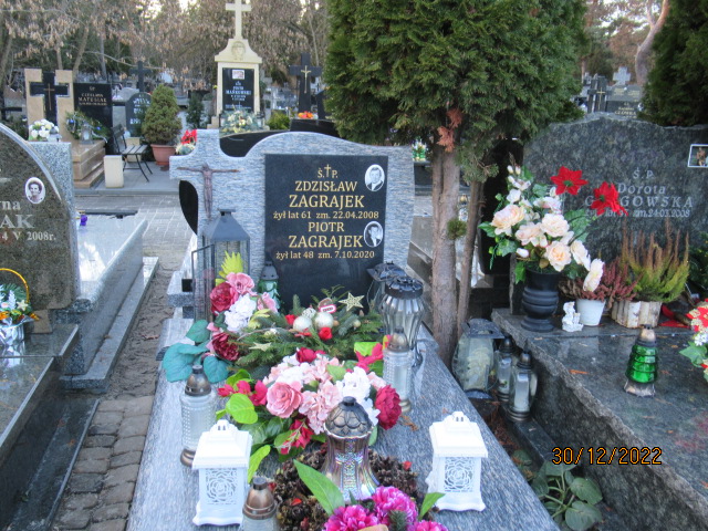 Grób Piotr Zagrajek