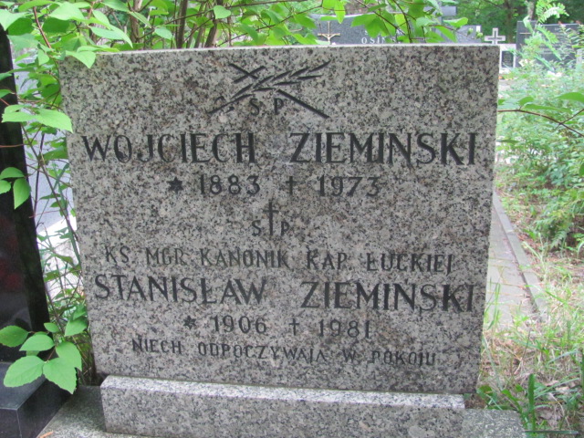 Grób Stanisław ks. Ziemiński