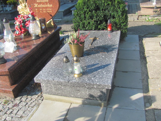 Grób Maria Brzuska