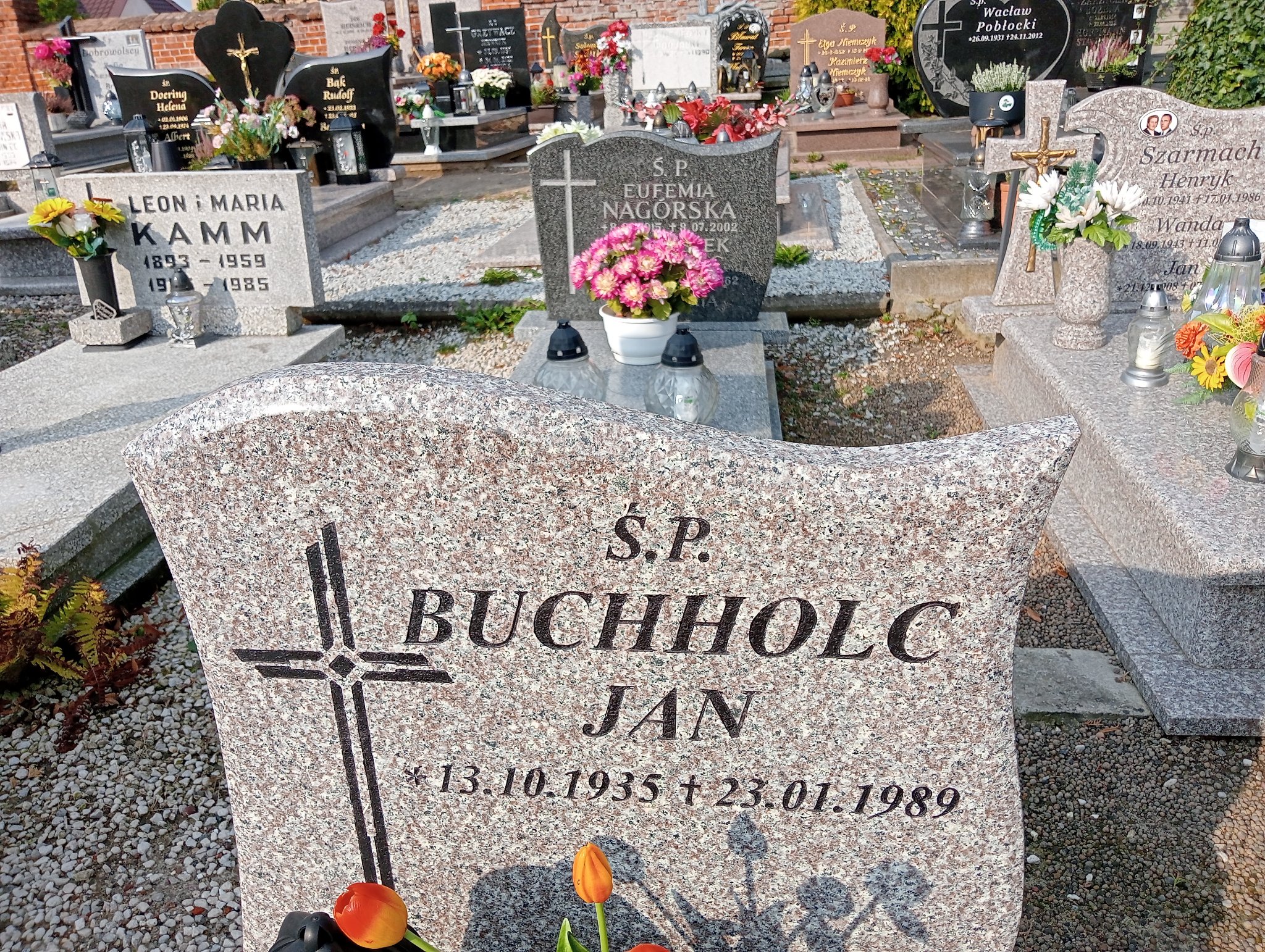 Grób Gertruda Buchholc