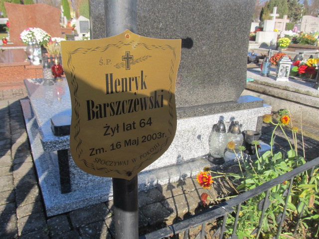 Grób Tadeusz Milewski